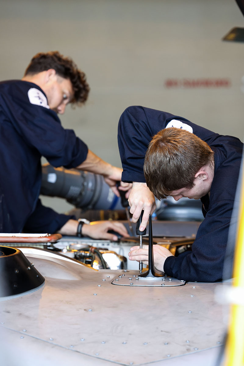 Wildcat Maintenance on HMS Dauntless 7 FLEET 20250509 XH0040 005